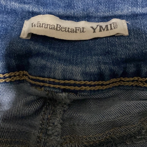 Girl’s YMI Jeans - Picture 2 of 3
